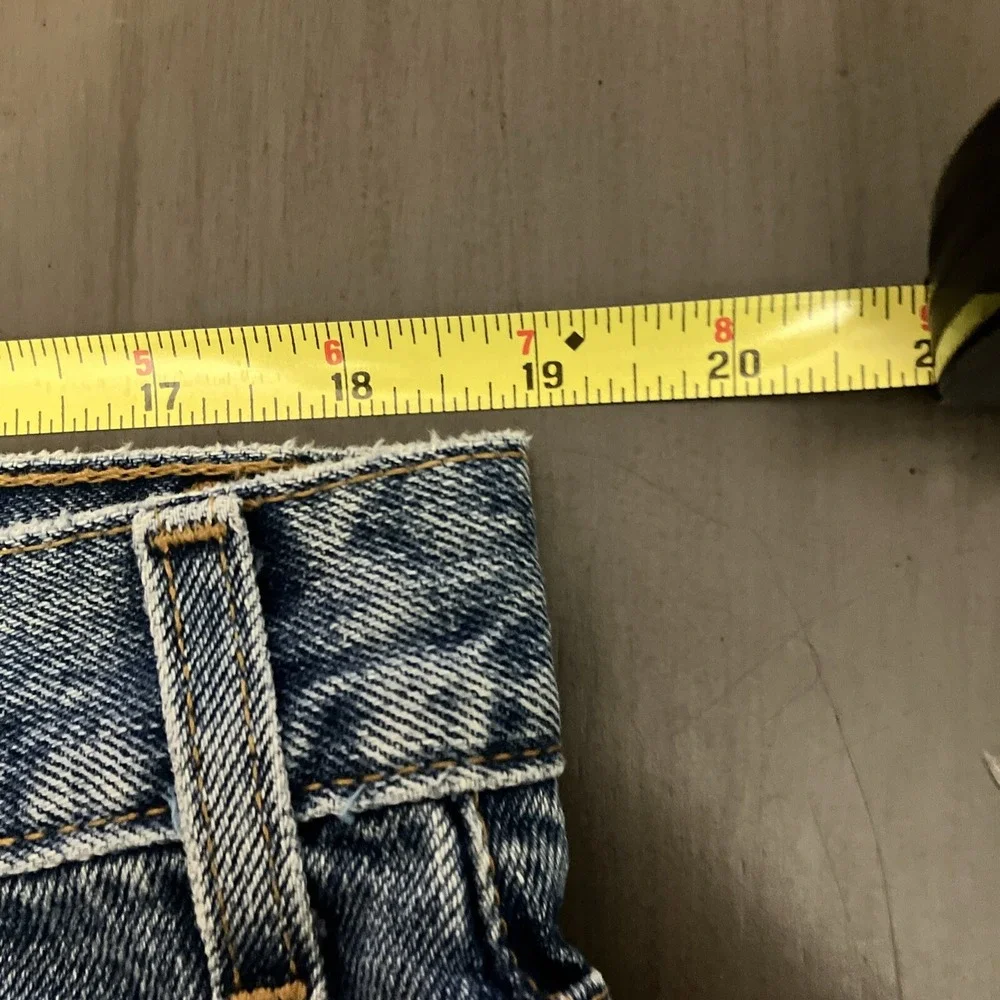 Vintage Levis Shorts Men 38 550 Blue Jean Med Wash‎ Denim Jorts Y2k 90s